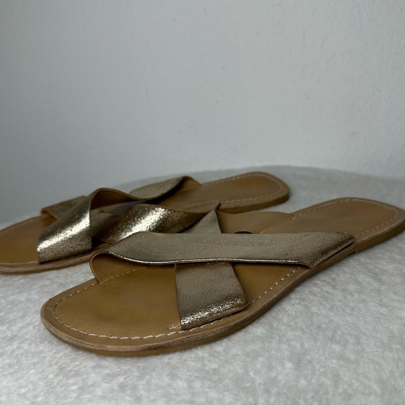 Coconuts by Matisse Pebble Metallic Sandals Leather Flats Sandals - Picture 3 of 15